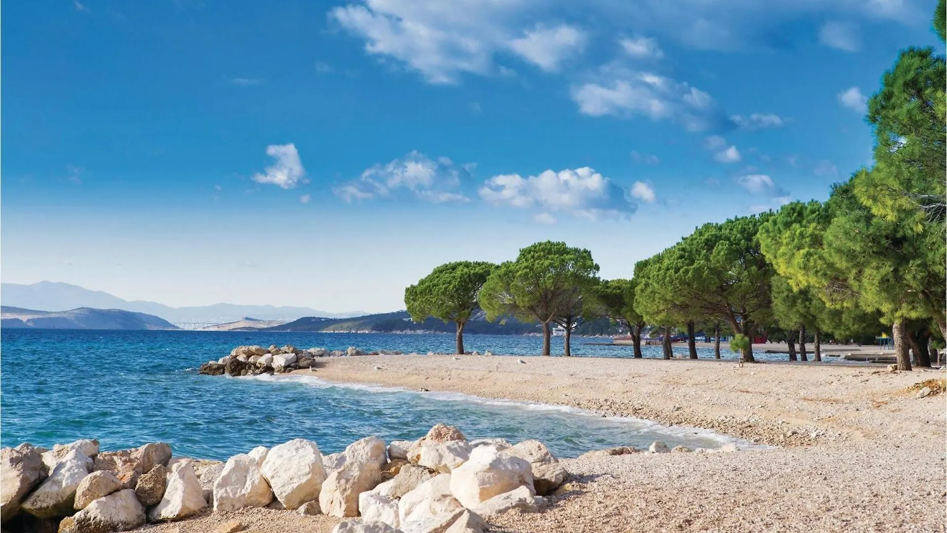 Stunning Apartment In Crikvenica With Wifi 0*,